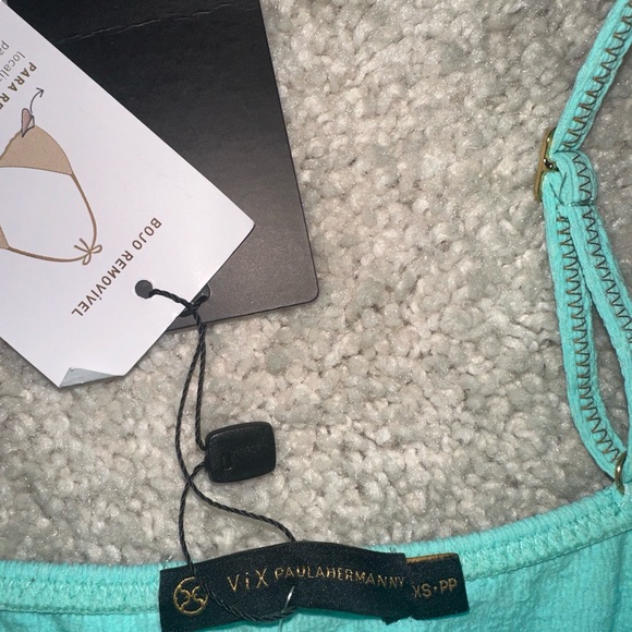 Vix Paulaheanny dress/coverup - Picture 2 of 3